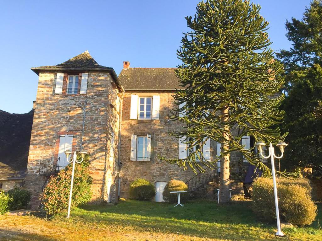 Hotel Le Saint-Etienne Aubazines Zewnętrze zdjęcie